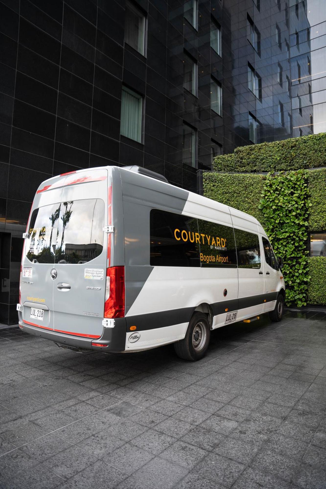 Courtyard By Marriott Bogota Airport Hotel Eksteriør billede