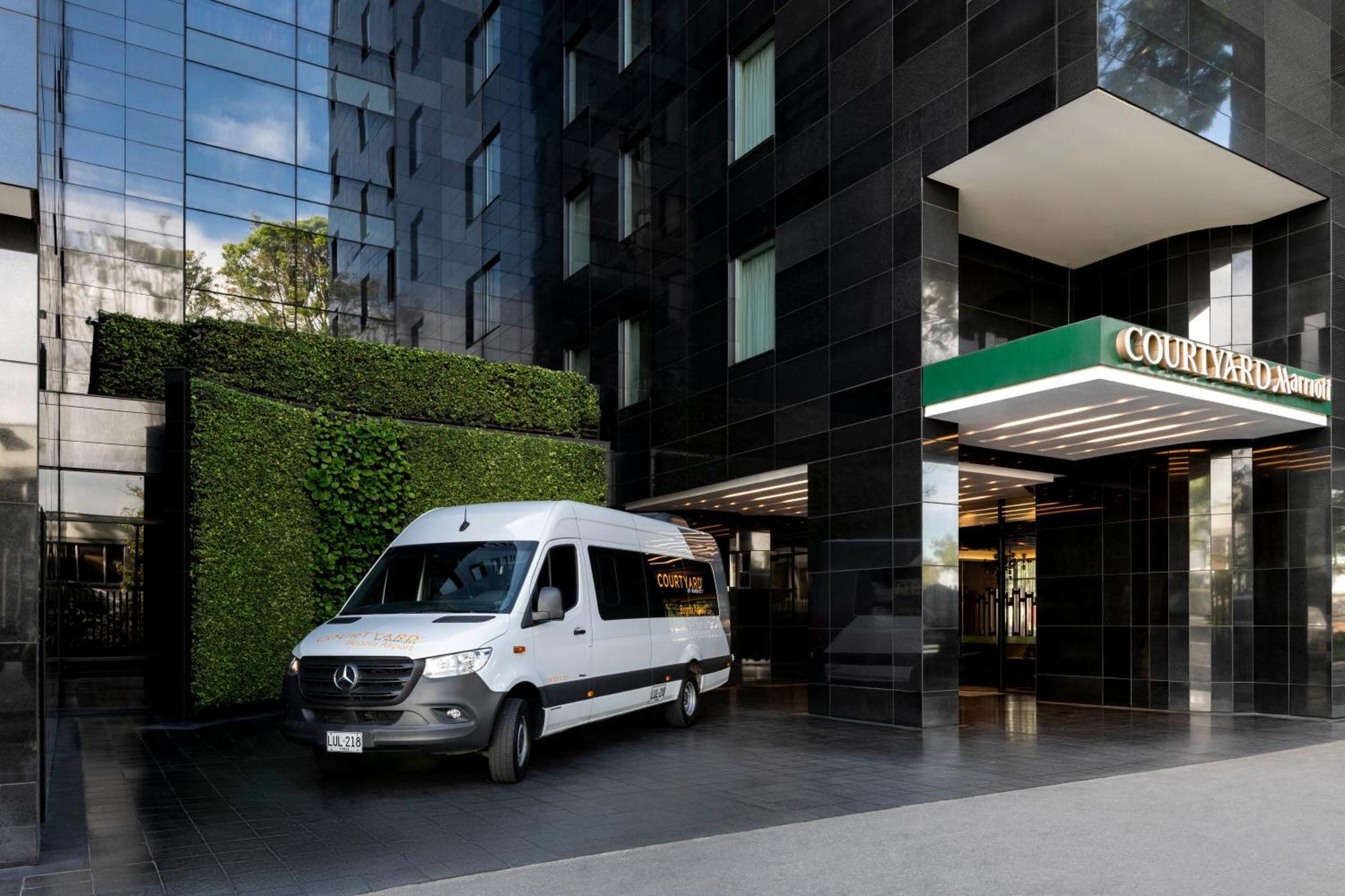 Courtyard By Marriott Bogota Airport Hotel Eksteriør billede