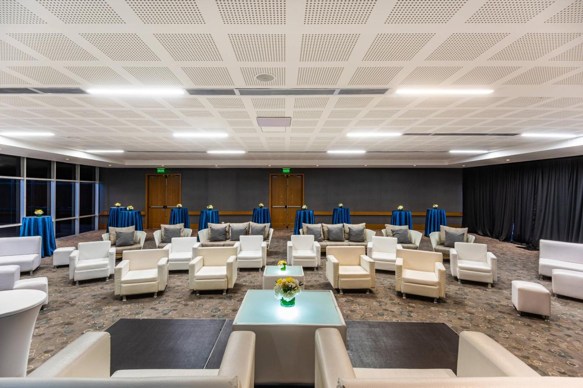 Courtyard By Marriott Bogota Airport Hotel Eksteriør billede
